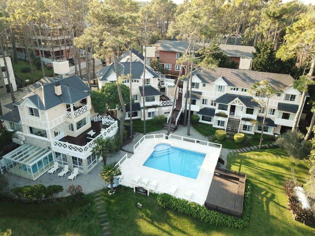 Miradores Del Bosque Apart & Spa Mar de Las Pampas Exterior foto